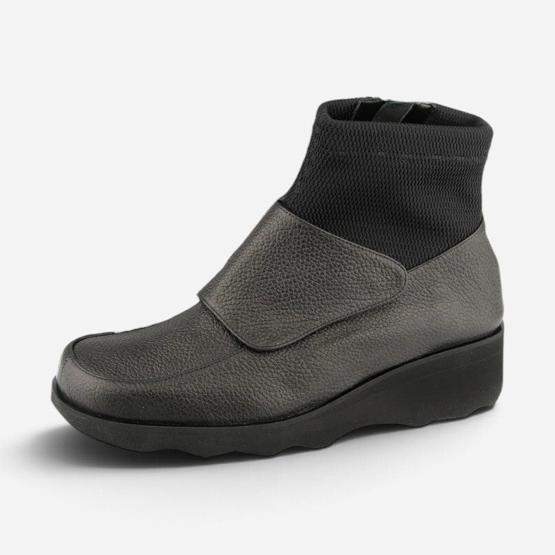 Tundra Black Calf/Micro