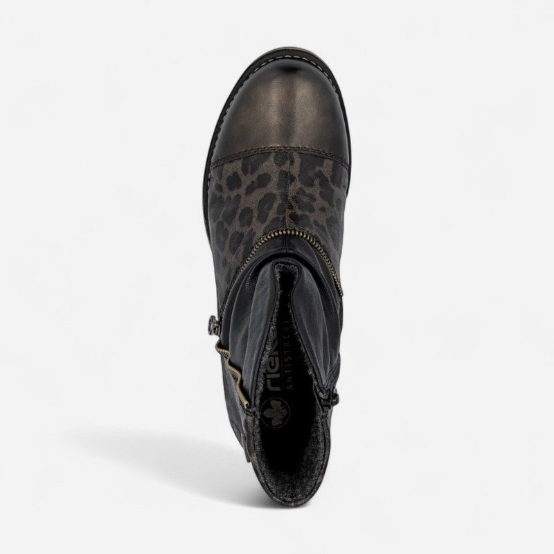 Fee 54 Antique